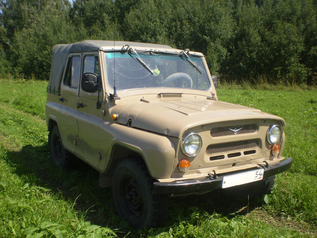 Автомобиль uaz pickup