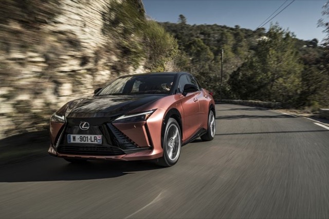 Lexus RZ 2023 suv