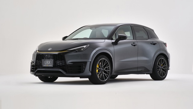 Lexus LBX 2023 suv
