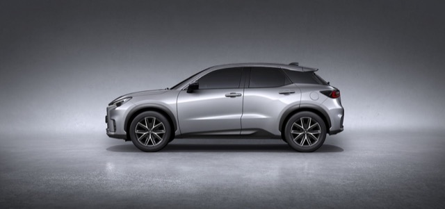 Lexus LBX 2023 suv