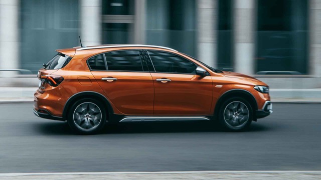 Rear view of Fiat Tipo Cross 2020