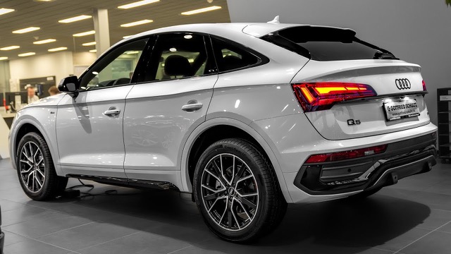 Rear view of Audi Q5 Sportback (FY) 2020