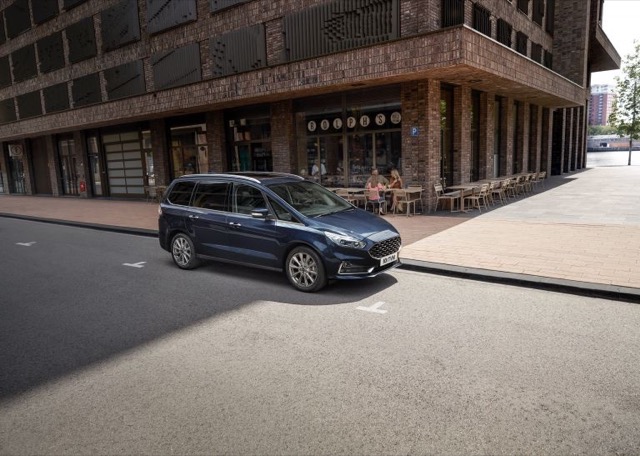 Ford Galaxy 2019 minivan