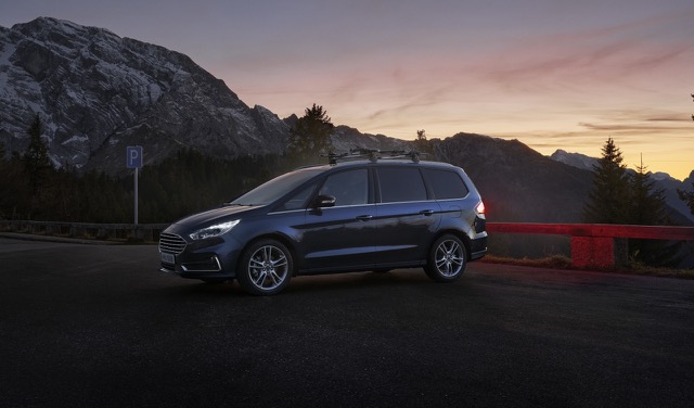 Ford Galaxy 2019 minivan