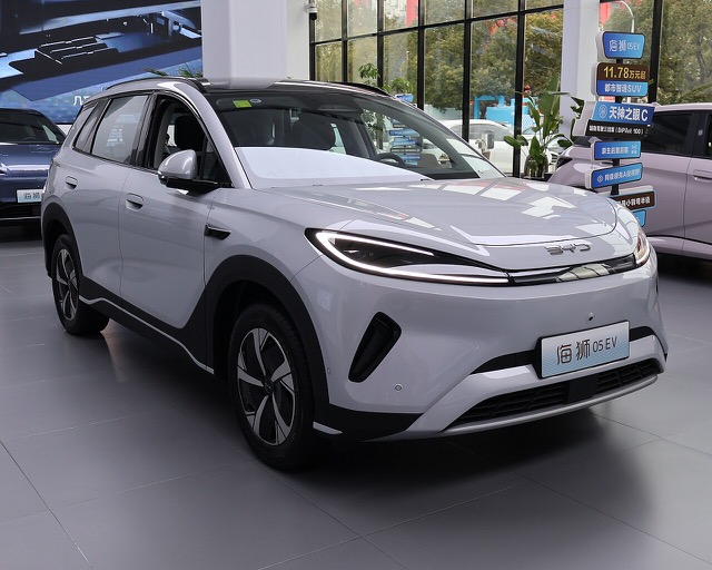 BYD Sealion 05 EV 2025 SUV