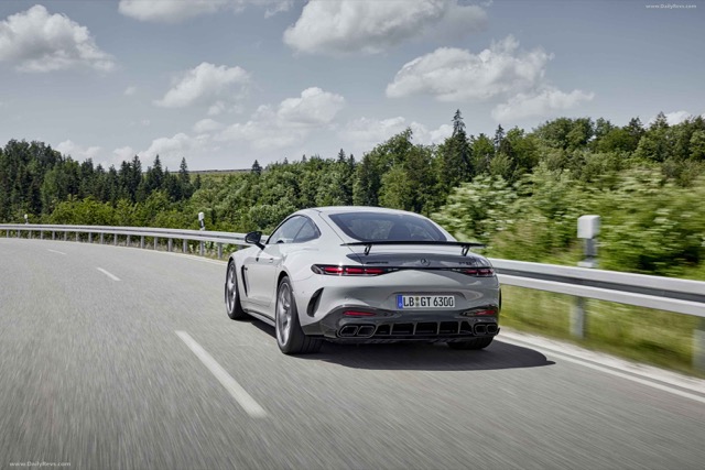 Mercedes AMG GT (C192) 2023 coupe