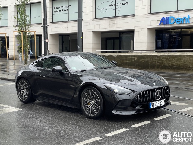 Mercedes AMG GT (C192) 2023 coupe