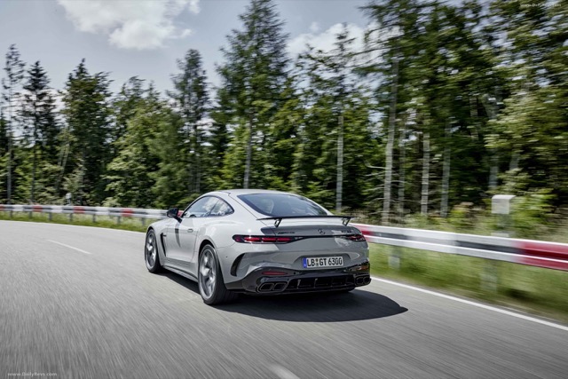 Mercedes AMG GT (C192) 2023 coupe