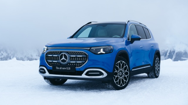 Mercedes GLB-Class 2023 suv