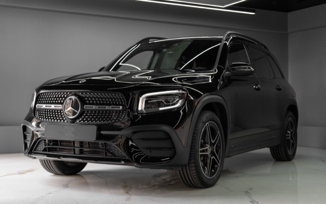 Mercedes GLB-Class 2023 suv