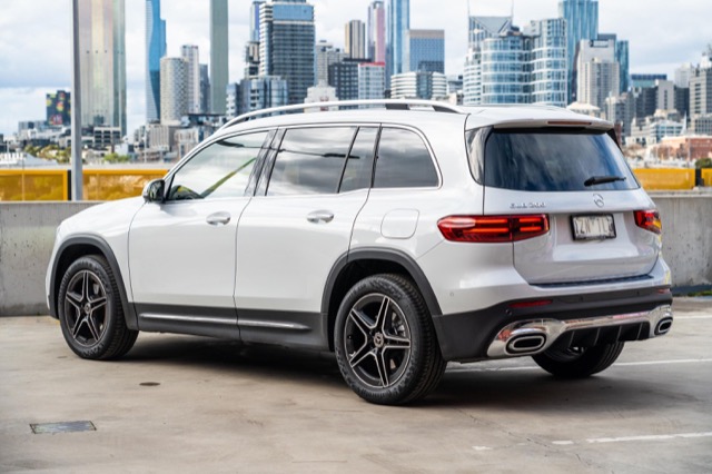 Mercedes GLB-Class 2023 suv