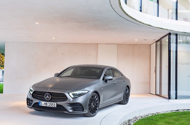 Side profile of Mercedes CLS-Class (C257) sedan