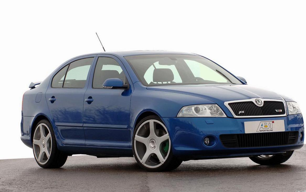 Rear view of Skoda Octavia A5 RS 2006