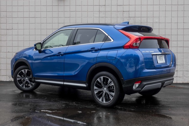 Side profile of Mitsubishi Eclipse Cross suv