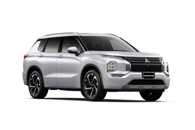 Side profile of Mitsubishi Outlander suv