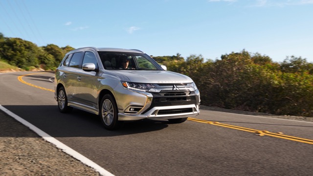 Mitsubishi Outlander 2021 suv