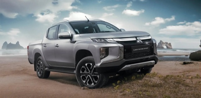 Side profile of Mitsubishi L200 pickup