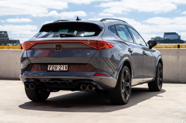 Side profile of CUPRA Formentor suv