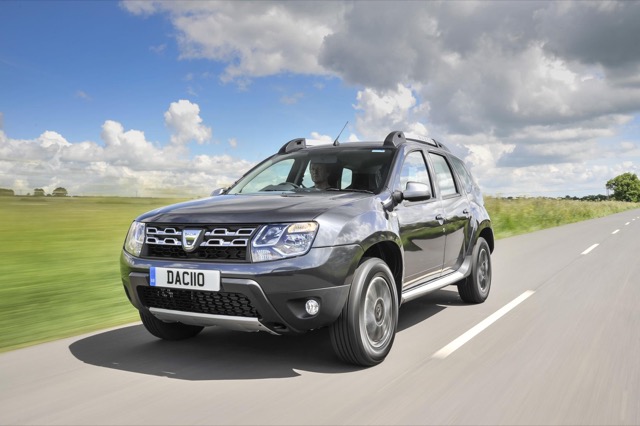 Side profile of Dacia Duster suv