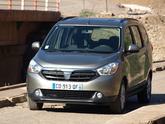 Dacia Lodgy 2012 minivan