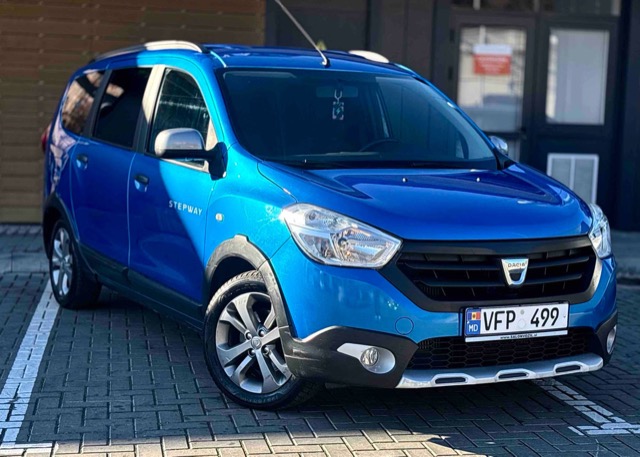 Dacia Lodgy Stepway 2015 minivan