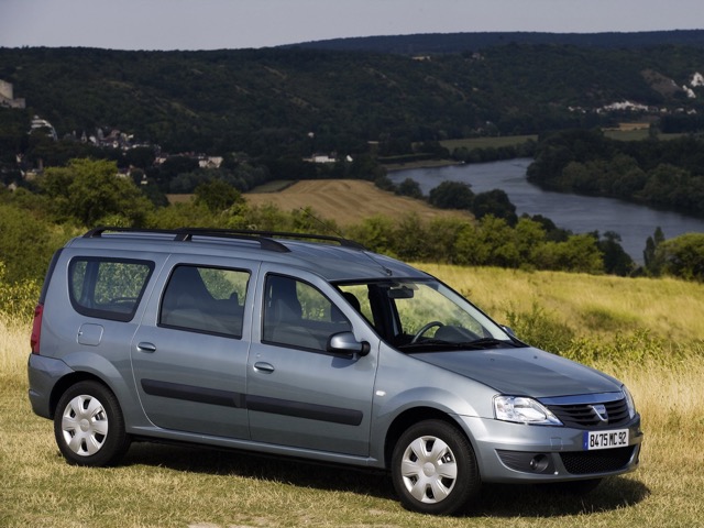 Dacia Logan 2008 sedan