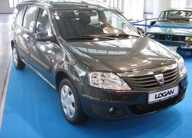 Dacia Logan 2008 sedan