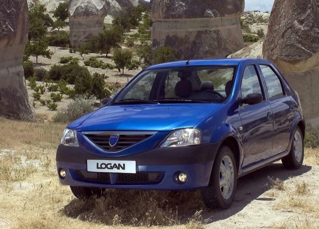 Dacia Logan 2004 sedan