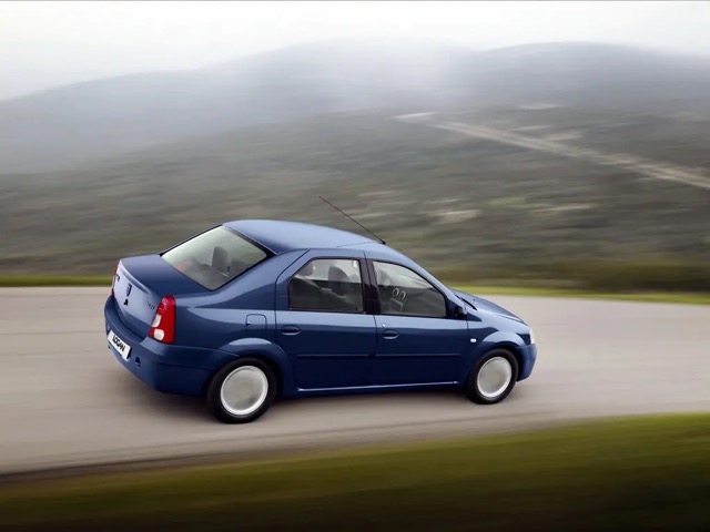 Dacia Logan 2004 sedan