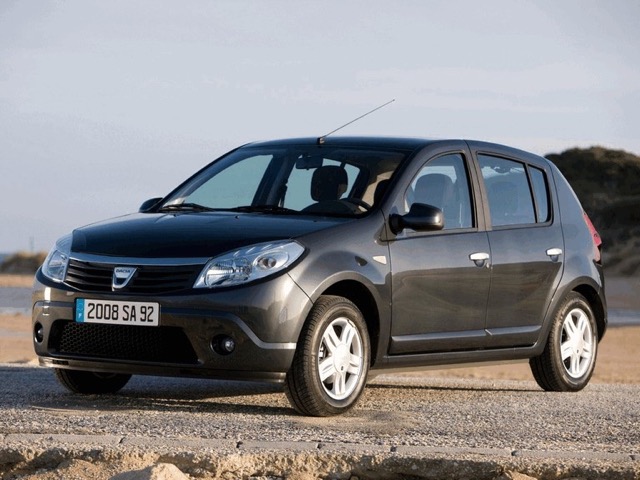 Rear view of Dacia Sandero 2008