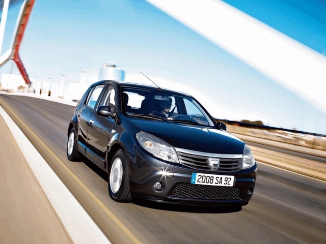 Rear view of Dacia Sandero 2008