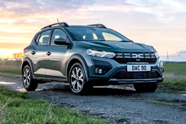 Rear view of Dacia Sandero Stepway 2016