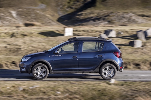 Rear view of Dacia Sandero Stepway 2016