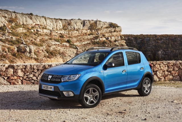 Rear view of Dacia Sandero Stepway 2016