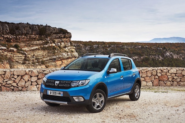 Rear view of Dacia Sandero Stepway 2016