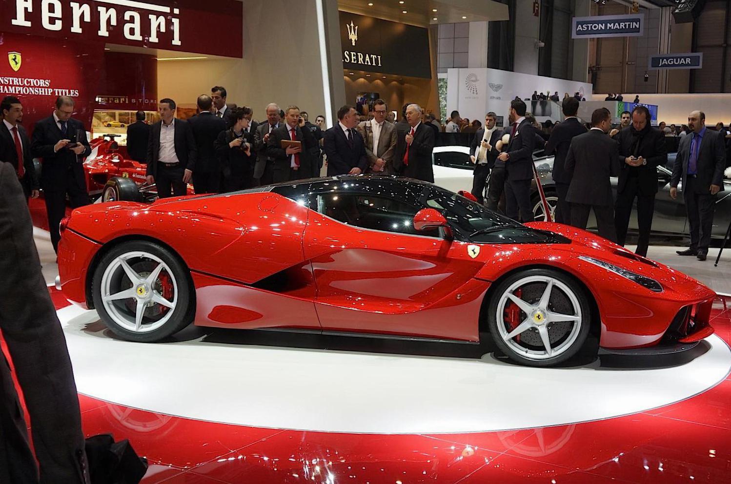 Ferrari LaFerrari 2013 coupe
