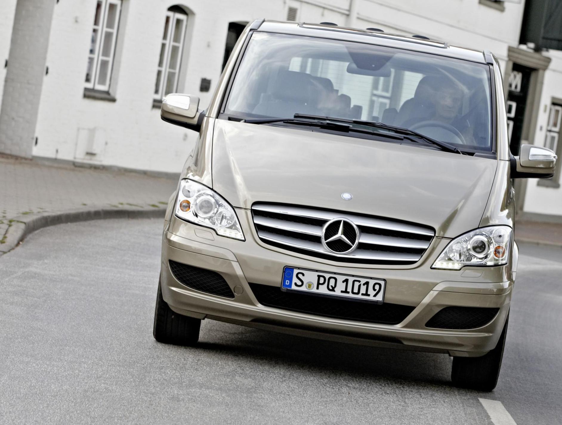 Mercedes Viano (W639) cost 2012