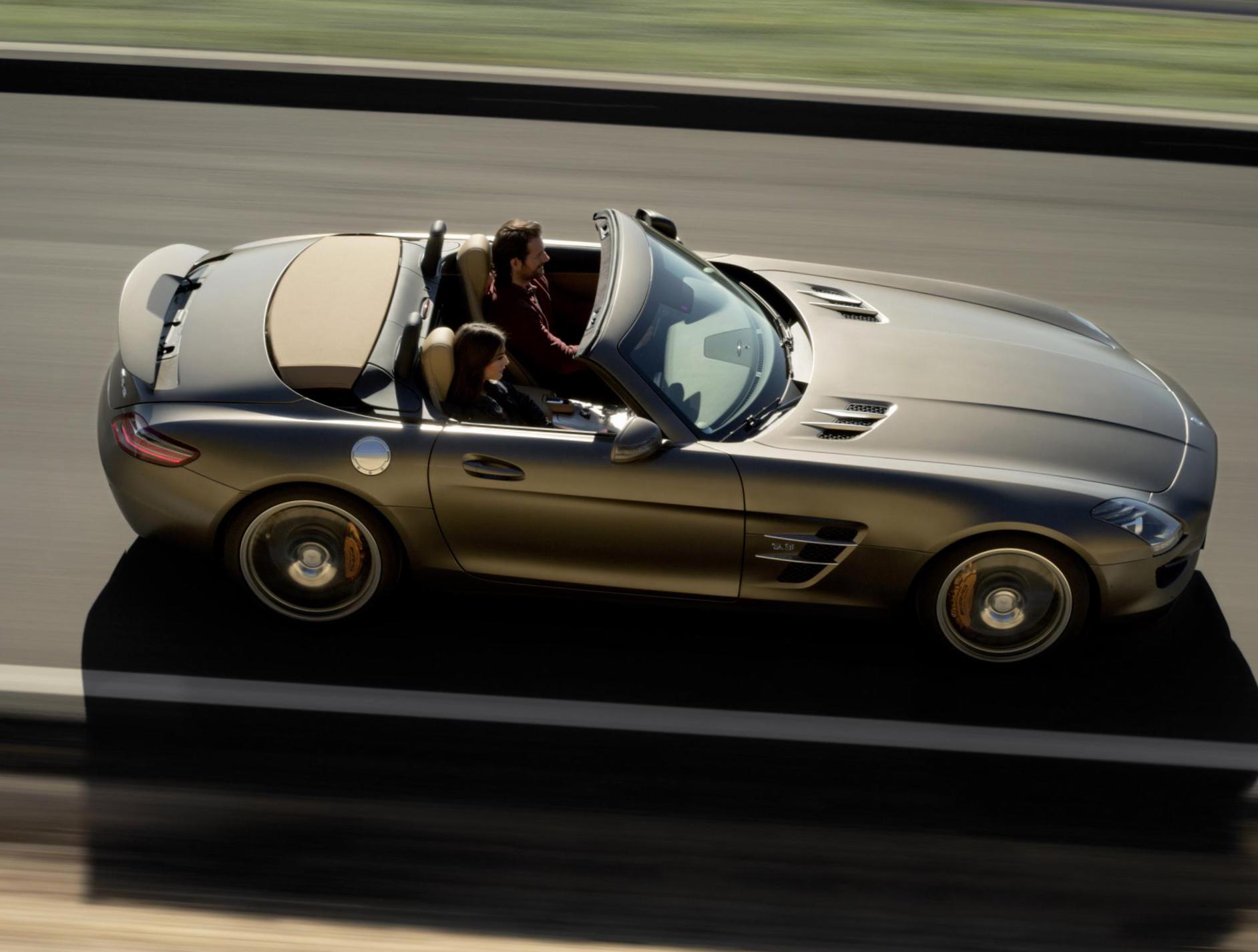 SLS AMG Roadster (R197) Mercedes reviews 2014