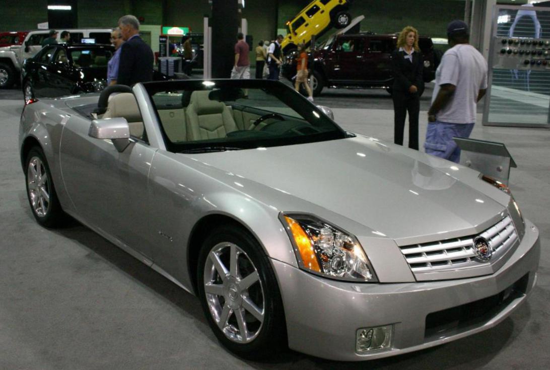 Cadillac XLR model suv