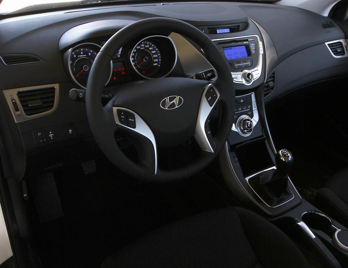 Hyundai Elantra MD reviews sedan
