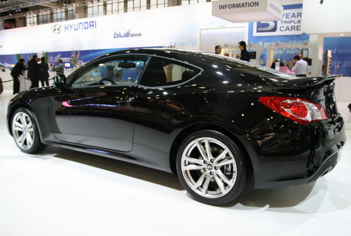 Hyundai Genesis lease 2013