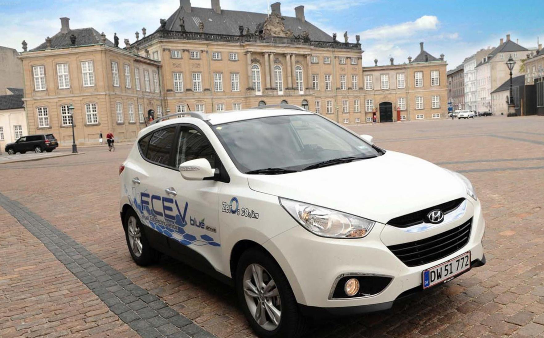 Hyundai ix35 Fuel Cell approved 2012