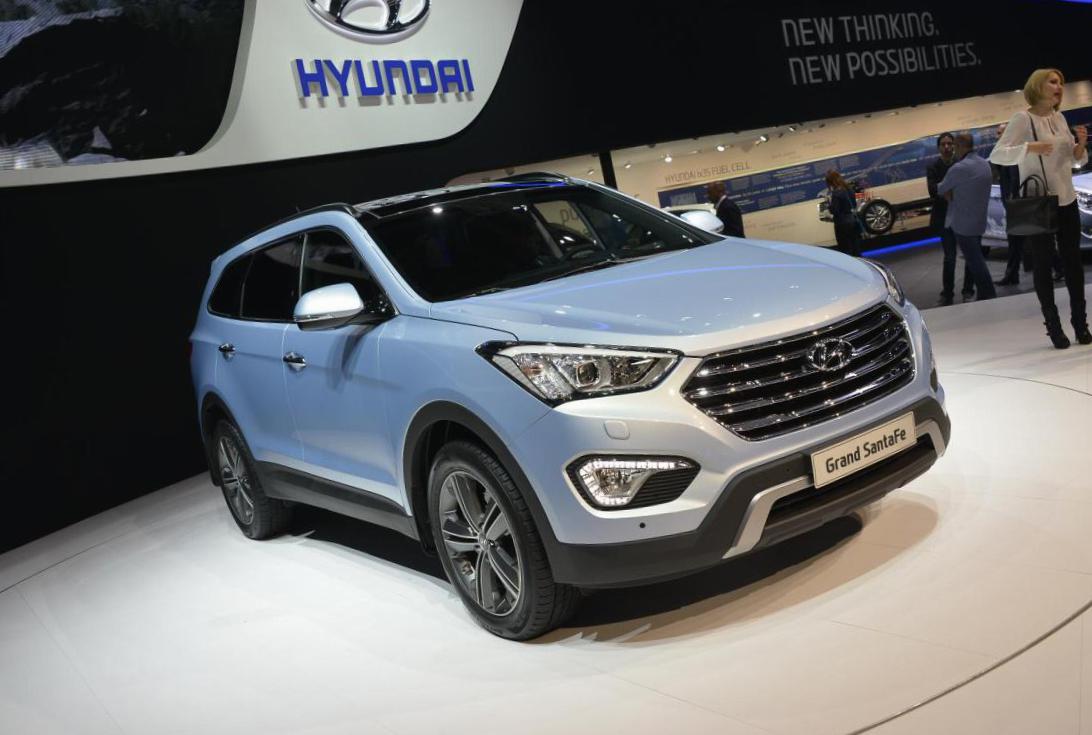 Hyundai Grand Santa Fe price 2015