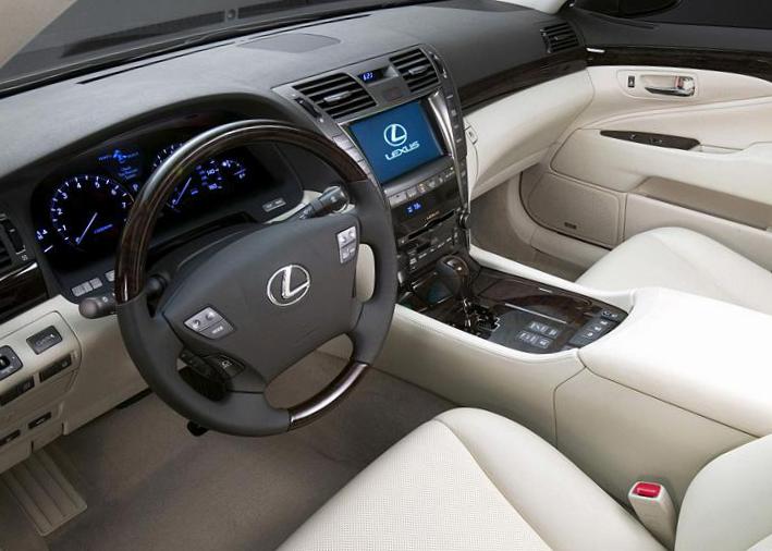 Lexus LS 460 configuration 2012
