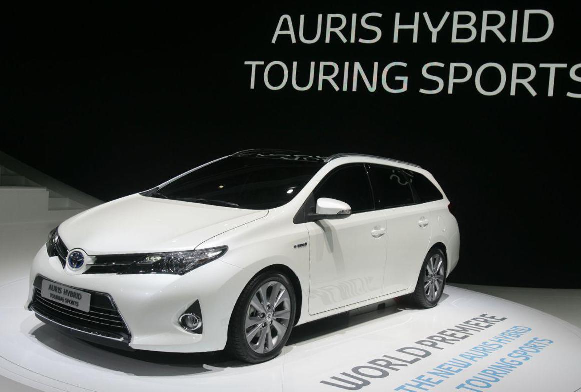 Toyota Auris Touring Sports Hybrid used sedan
