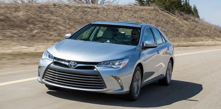 Camry Toyota review 2011