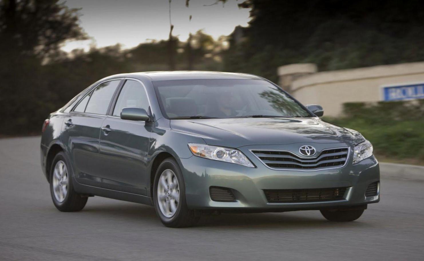 Camry Toyota review 2012