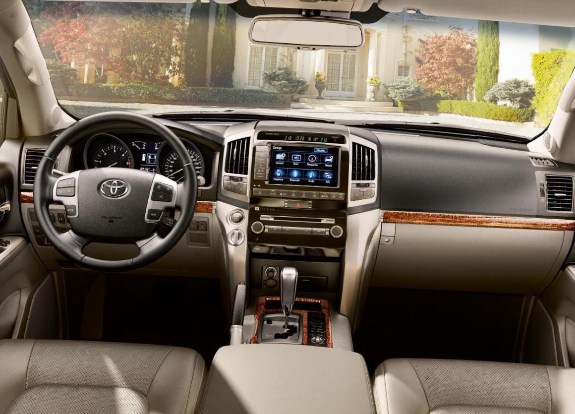 Toyota Land Cruiser 200 Specifications 2013