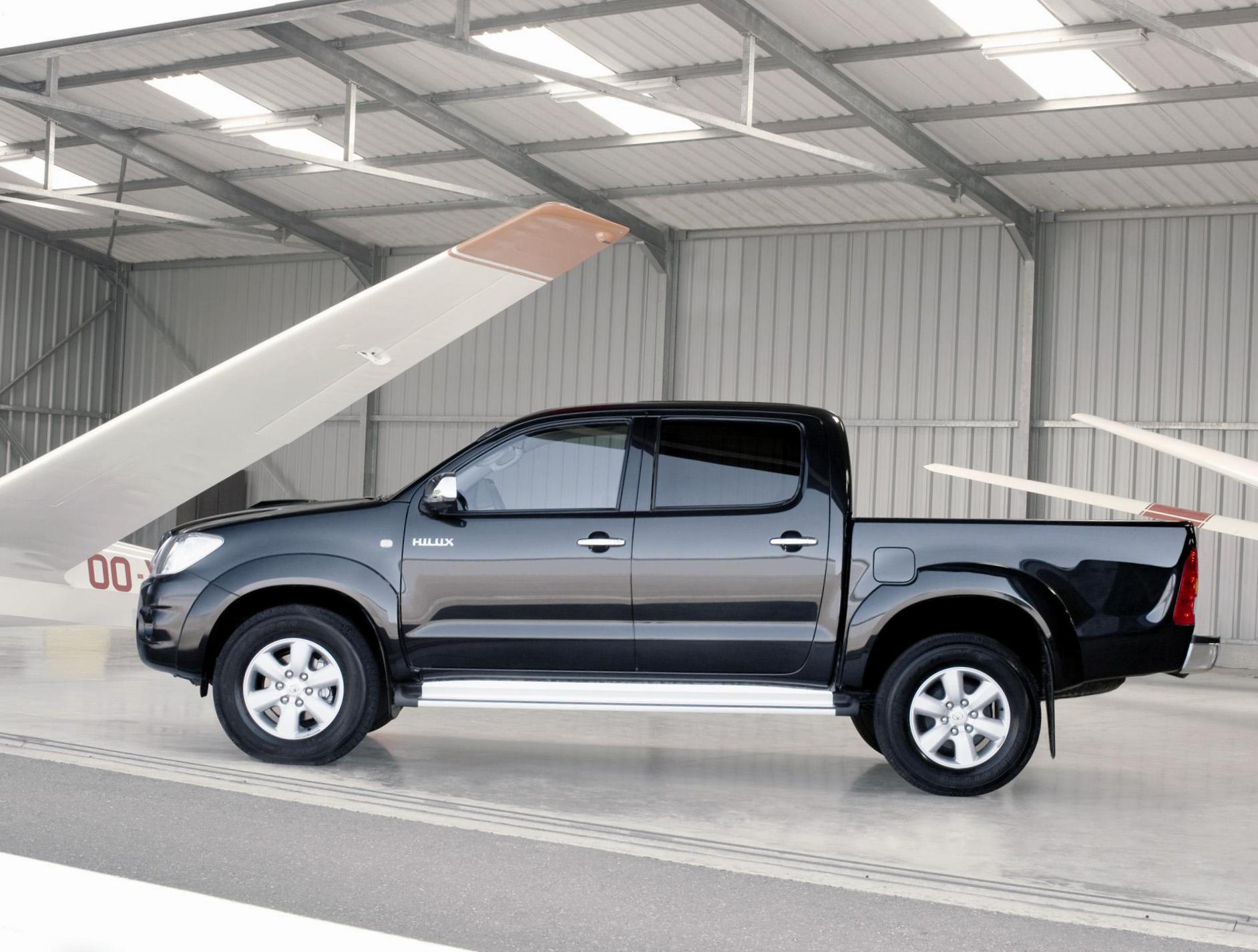 Hilux Double Cab Toyota price 2012
