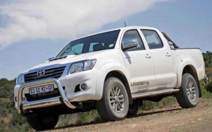 Toyota Hilux Double Cab how mach suv